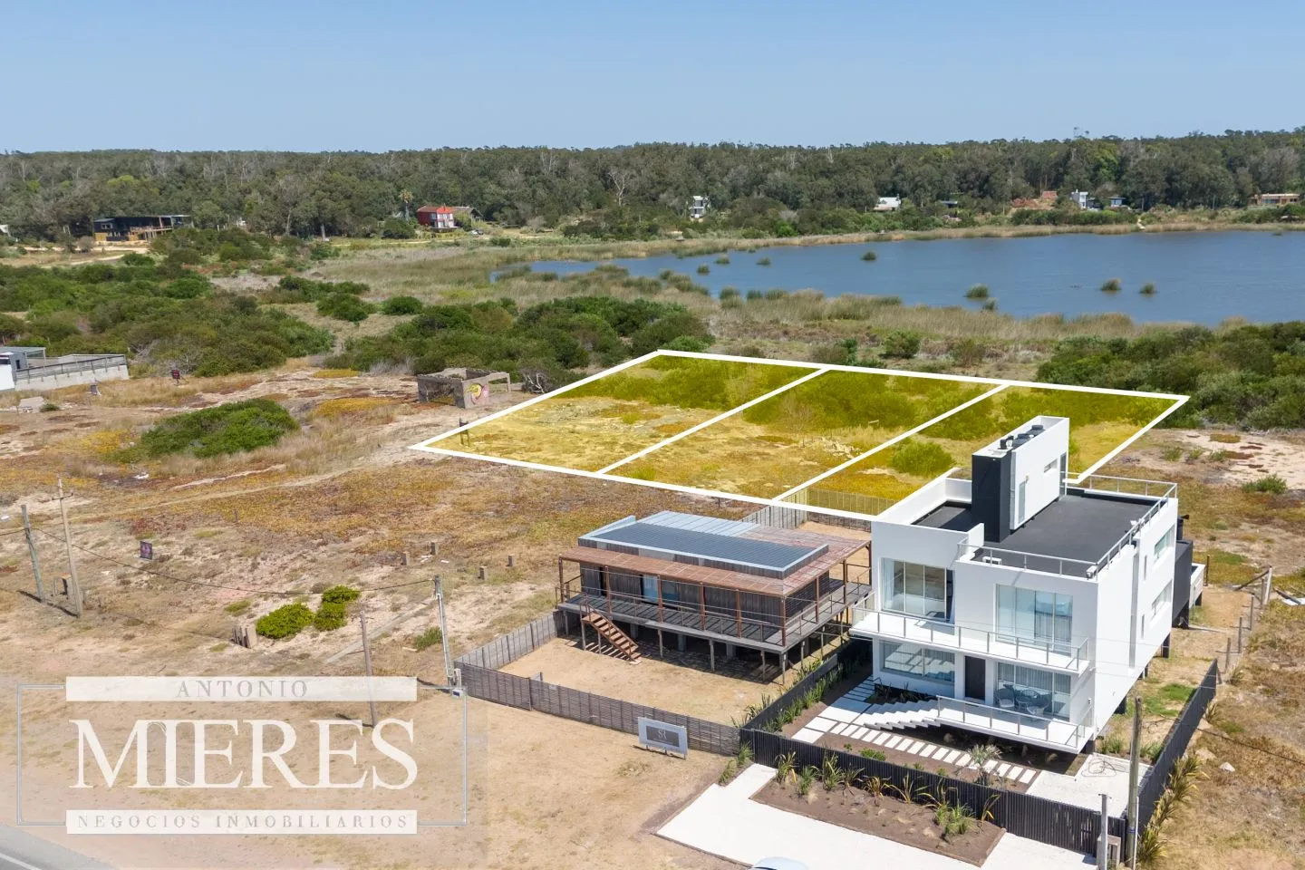 Venta de lote 2da linea y sobre laguna en Santa Monica — foto 6