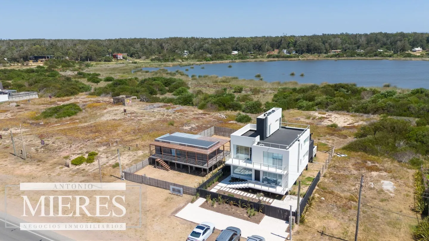 Venta de lote 2da linea y sobre laguna en Santa Monica — foto 7