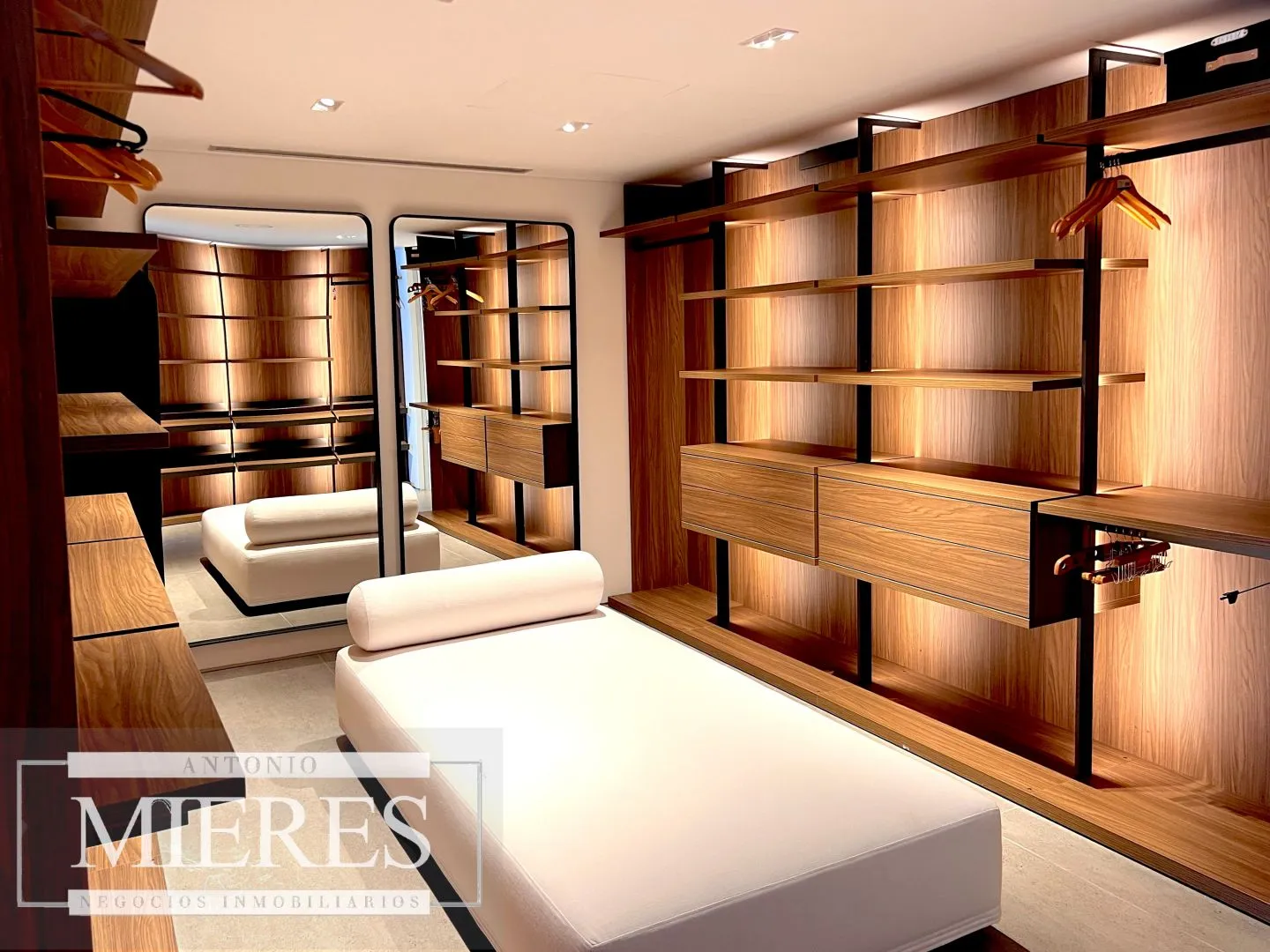 VENTA APARTAMENTO CINCO SUITES MANANTIALES — foto 28