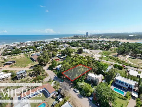 VENTA TERRENO 1001M2 EN LA BARRA