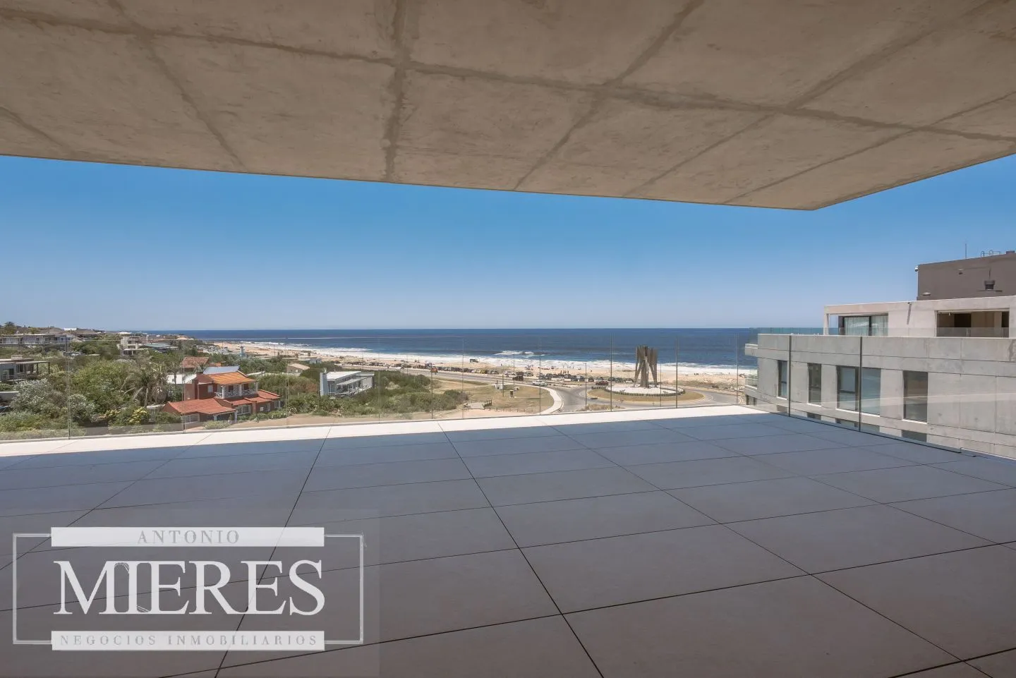VENTA PENTHOUSE 4 DORMITORIOS MANANTIALES — foto 3