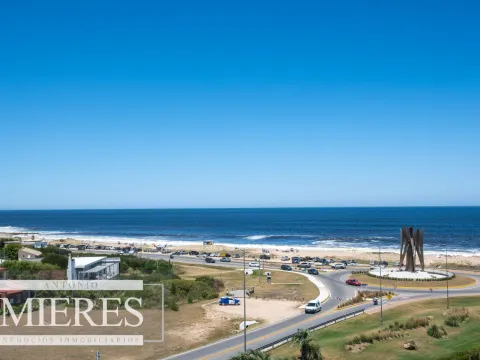 Venta penthouse cuatro suites en Manantiales — foto 2
