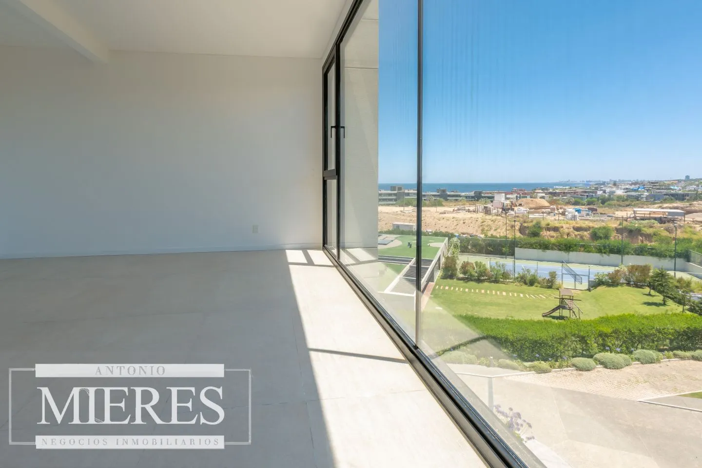 Venta penthouse cuatro suites en Manantiales — foto 10