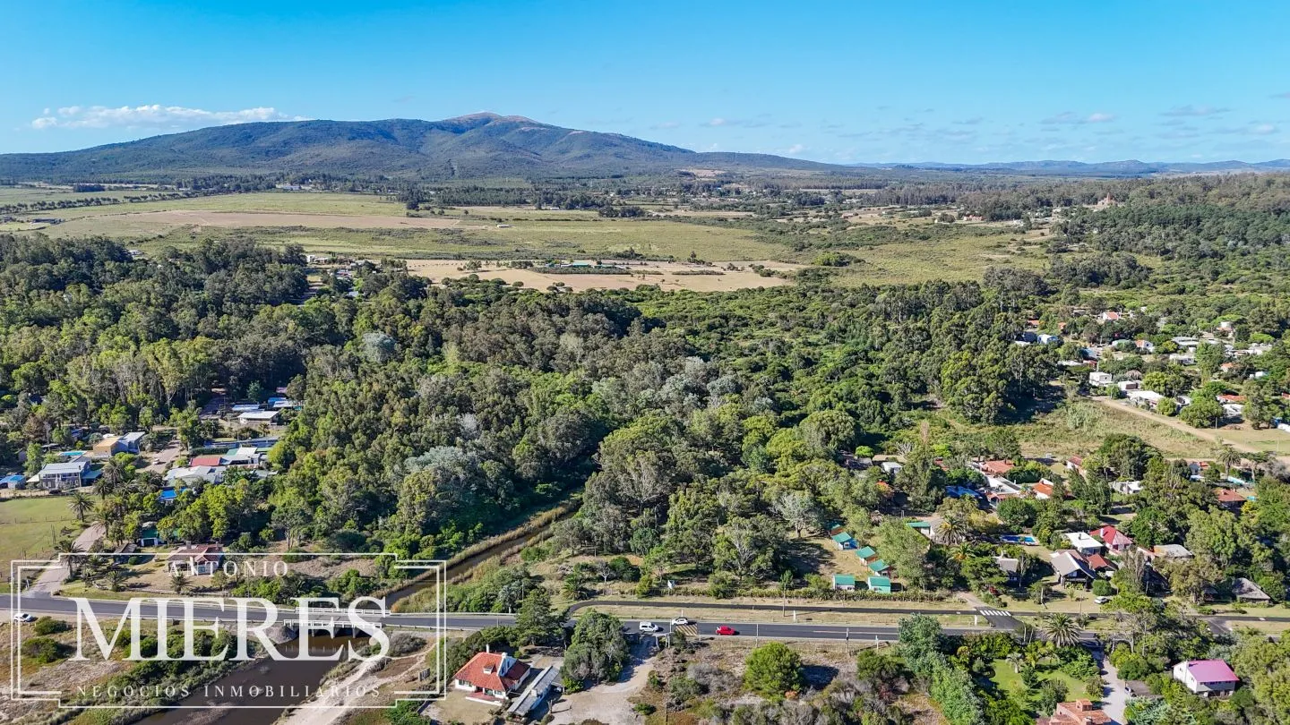 Chacra de 10 ha en venta balneario Las Flores, Maldonado Uruguay. — foto 2