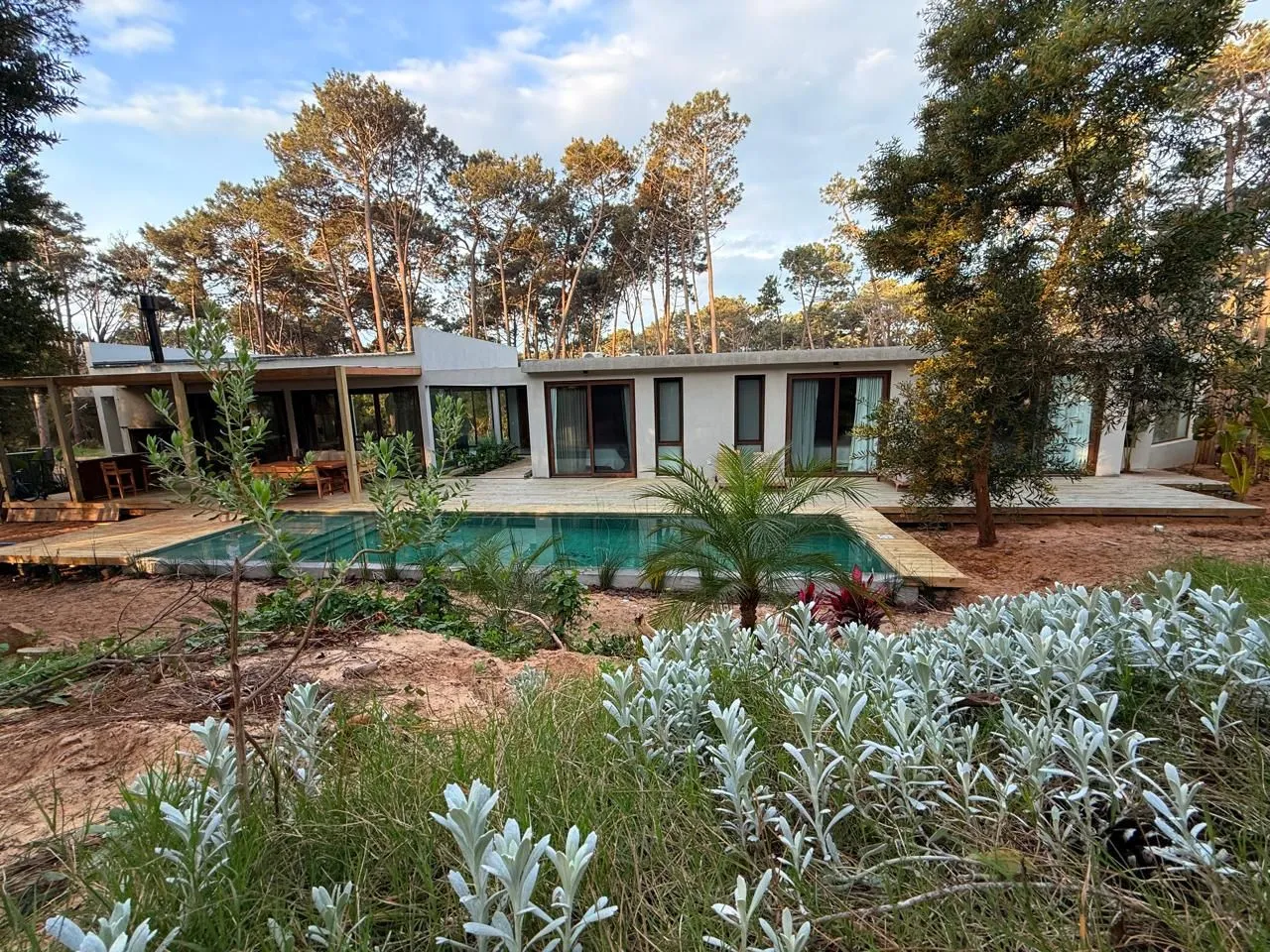 ALQUILER CASA 5 DORMITORIOS EN RESERVA MONTOYA — foto 17