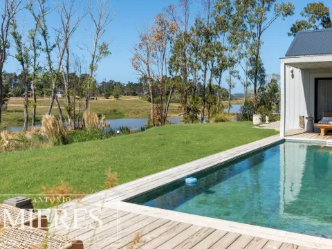 VENTA CASA 6 DORMITORIOS EN PUERTO QUETZAL — foto 3