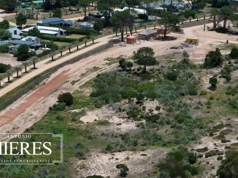 Venta lote 1000m2 en barrio Playa Brava a 5' de Jose Ignacio — foto 5