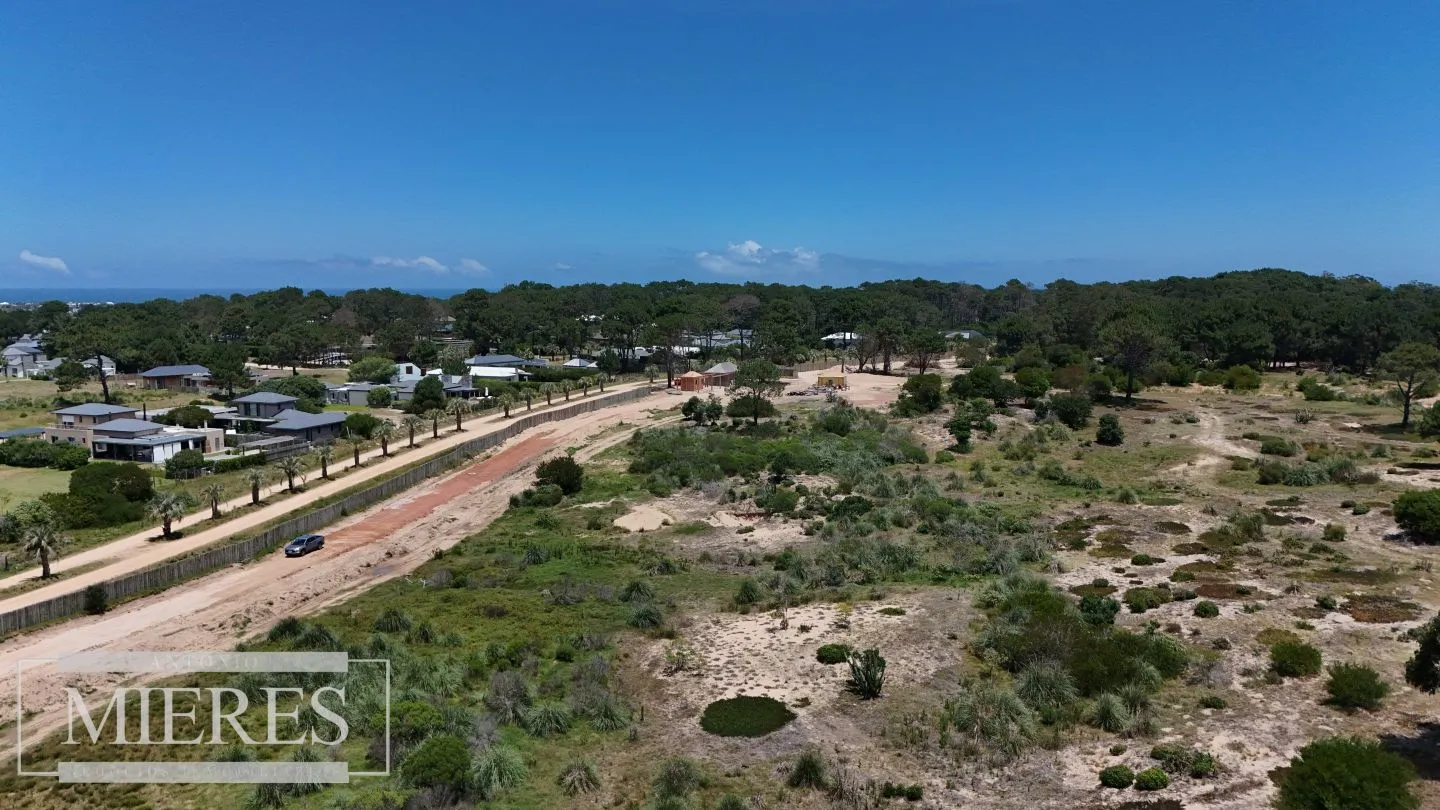 Venta lote 1000m2 en barrio Playa Brava a 5' de Jose Ignacio — foto 10