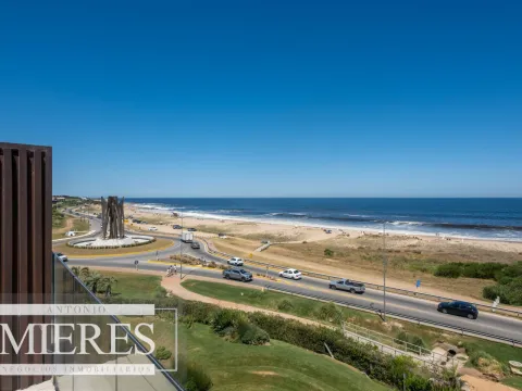 VENTA PENTHOUSE 4 DORMITORIOS MANANTIALES