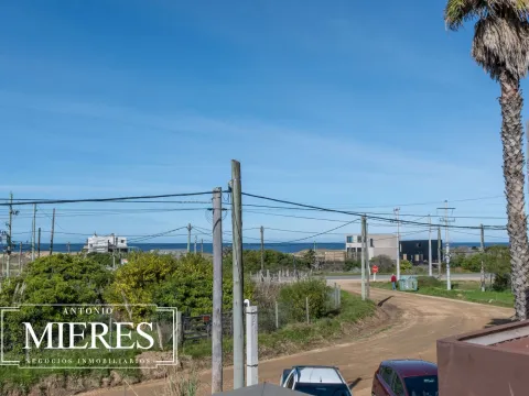 Venta casa a estrenar 2 dorm 2 pisos en Santa Mónica — foto 2