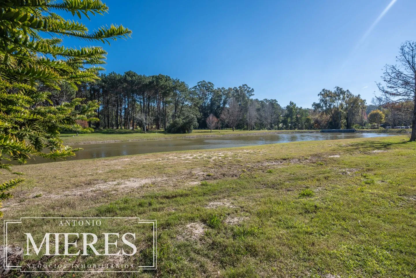 Venta lote en barrio privado Aura- Golf Punta del Este — foto 1