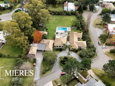 Venta casa 5 dormitorios - La Arbolada