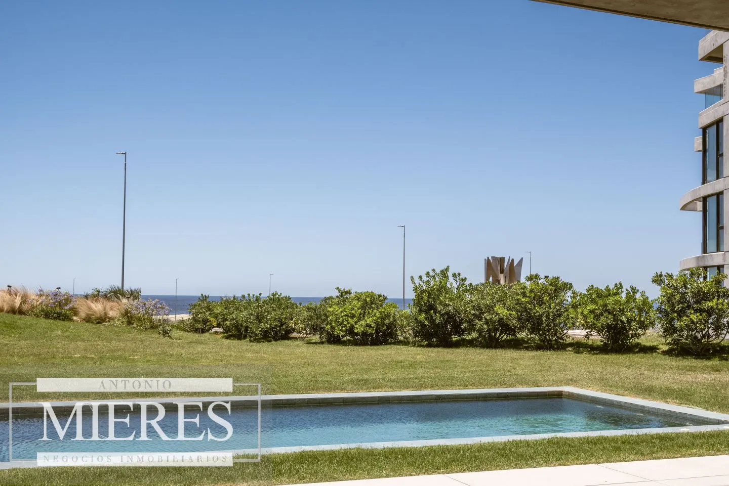 VENTA DEPARTAMENTO 4 DORMITORIOS EN MANANTIALES CON PISCINA — foto 3