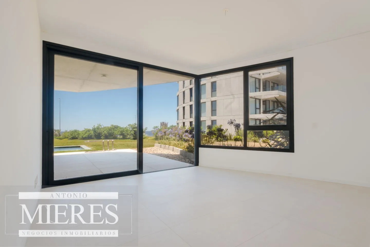 VENTA DEPARTAMENTO 4 DORMITORIOS EN MANANTIALES CON PISCINA — foto 7