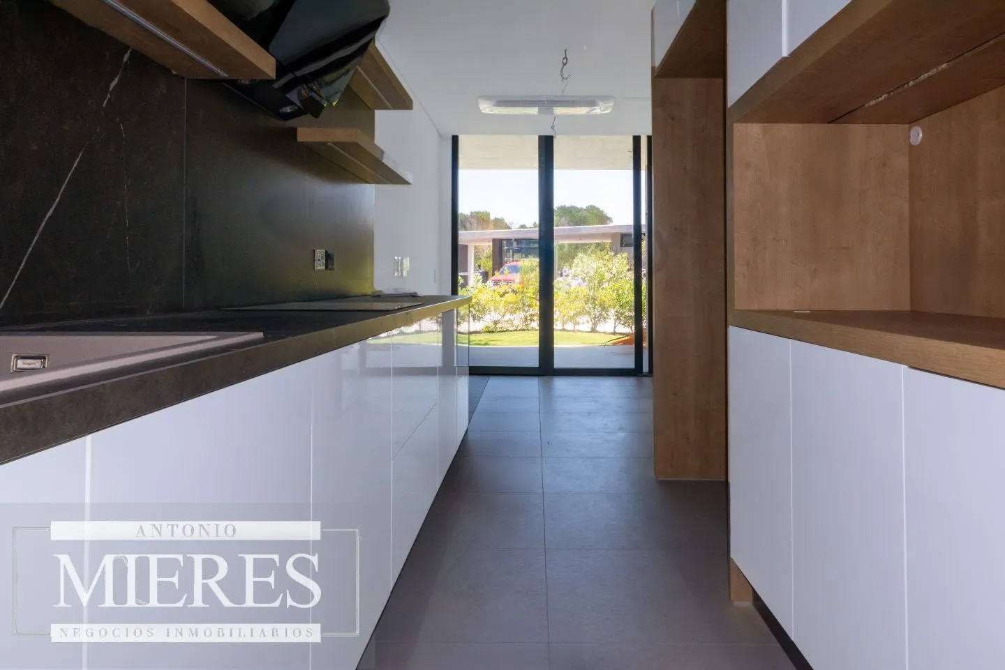 VENTA DEPARTAMENTO 4 DORMITORIOS EN MANANTIALES CON PISCINA — foto 15