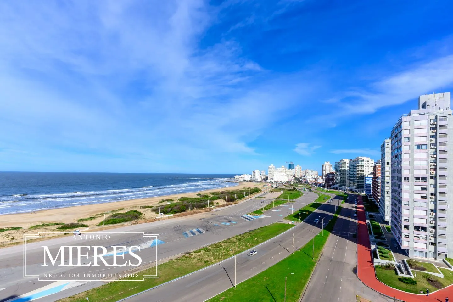 Venta apartamento 3 dormitorios - Playa Brava — foto 1