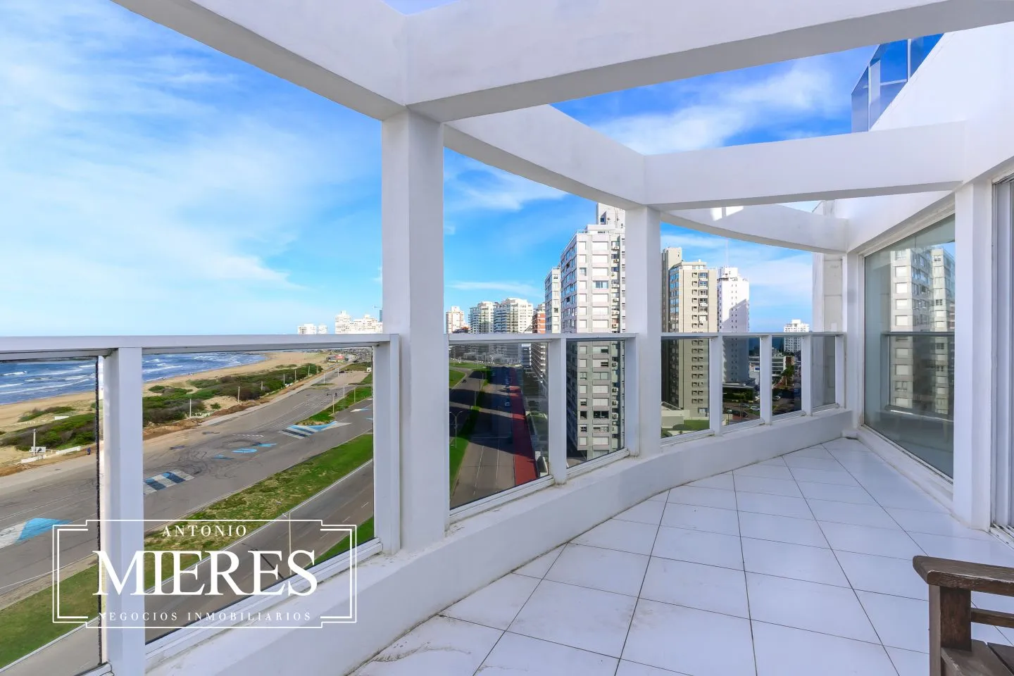 Venta apartamento 3 dormitorios - Playa Brava — foto 4