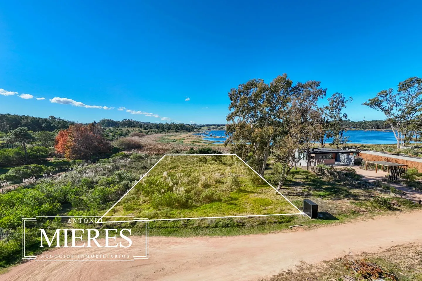 Venta Terreno Reserva Montoya Punta del Este — foto 1