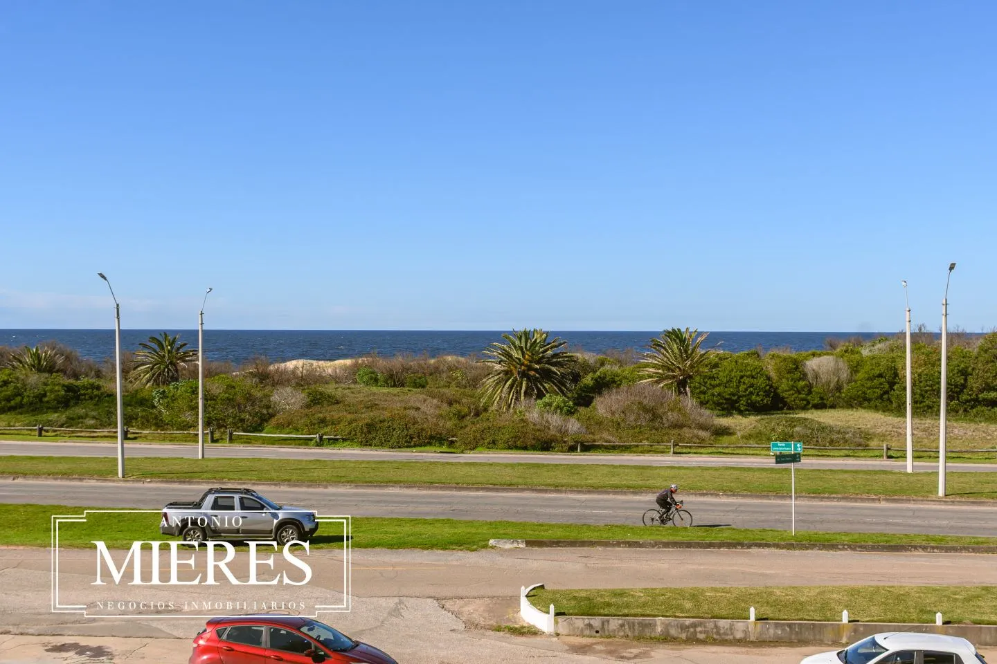 Venta apartamento dos dormitorios- Playa Brava — foto 2