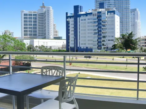 Alquiler temporada apartamento 3 dormitorios- Mansa — foto 2