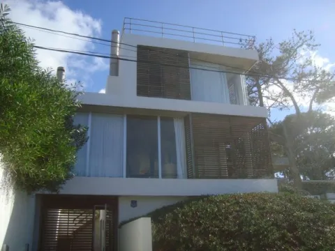 ALQUILER TEMP CASA 5 DORM C/PSCINA EN MONTOYA MB UBICACION
