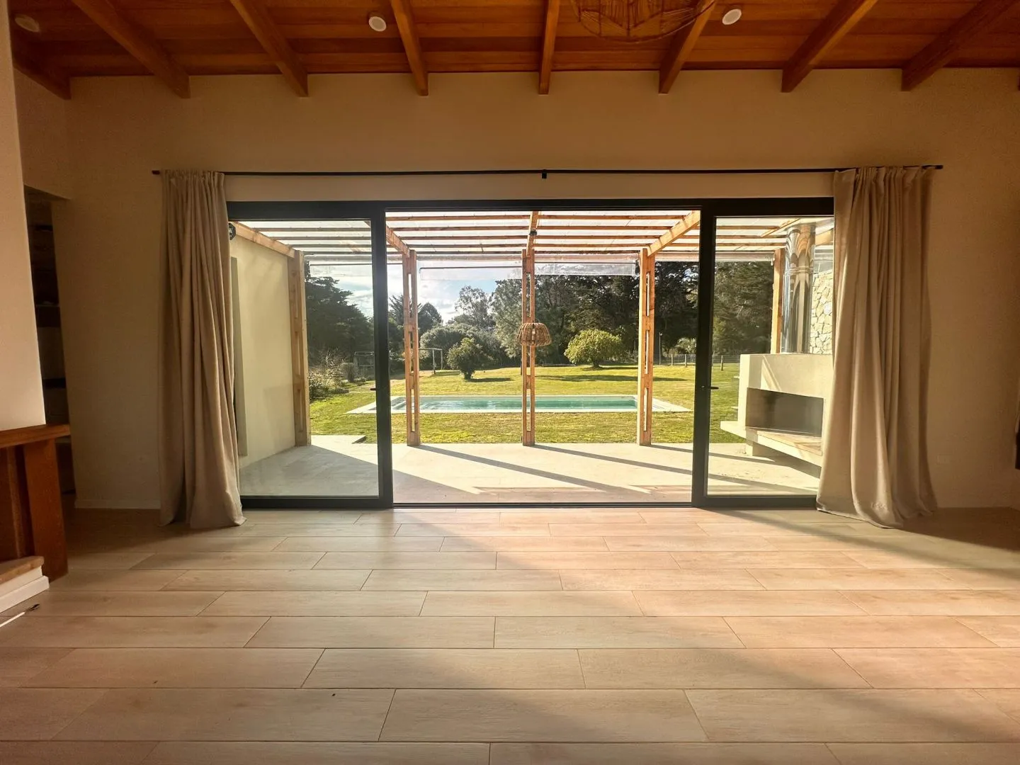 Casa en alquiler anual - Los Tordillos — foto 3