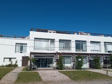 VENTA APTO 1 DORM C/TZA AZOTEA C/VISTA Y PISCINA MANANTIALES