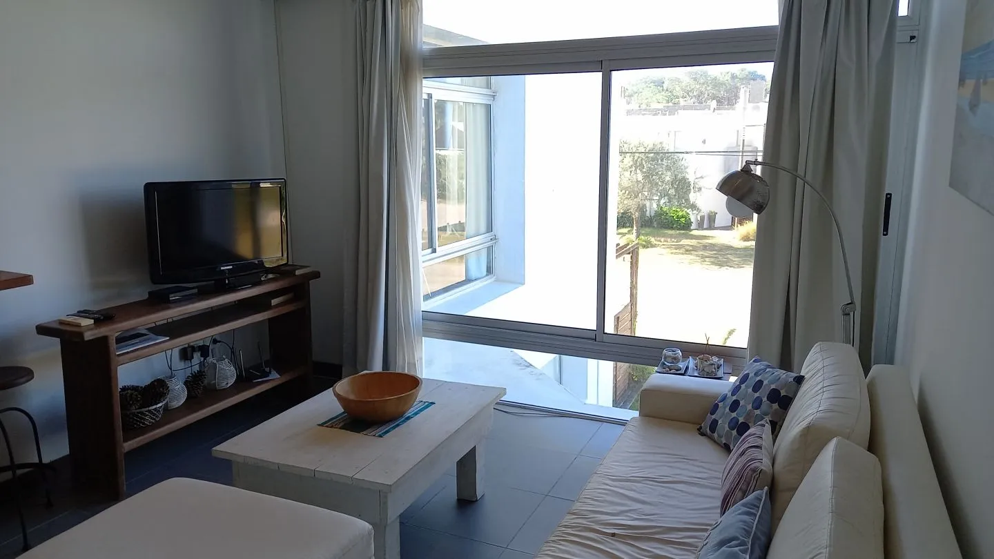 VENTA APTO 1 DORM C/TZA AZOTEA C/VISTA Y PISCINA MANANTIALES — foto 8