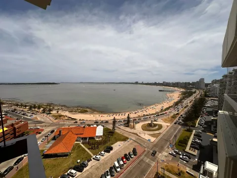 Apartamento 3 dormitorios vista al mar- Playa Mansa