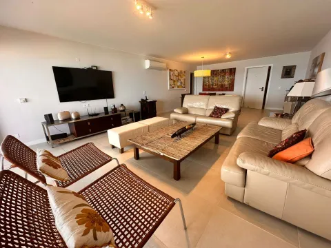 Apartamento 3 dormitorios vista al mar- Playa Mansa — foto 3