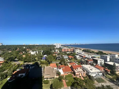 Venta apartamento 3 dormitorios - Playa Mansa