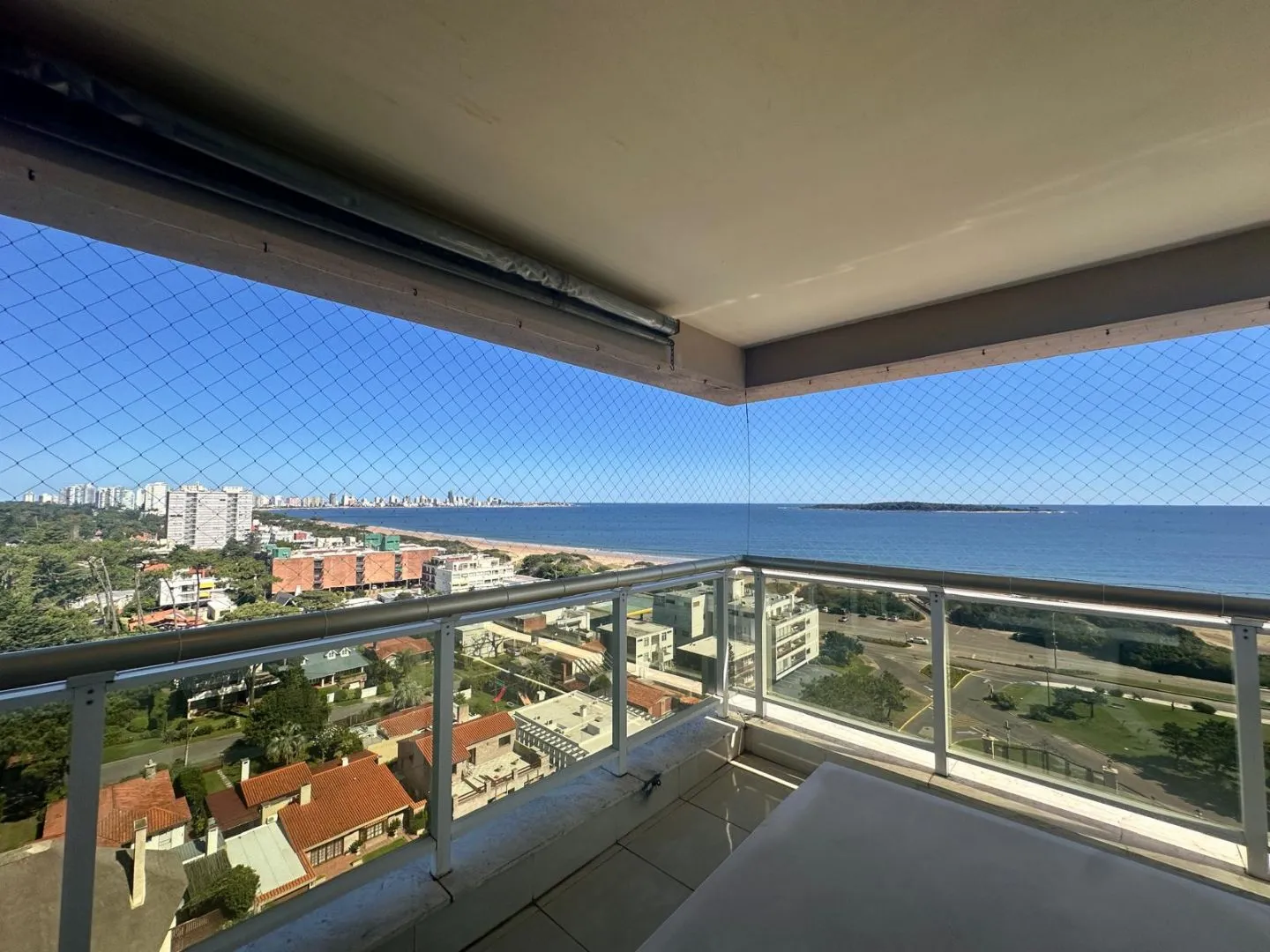 Venta apartamento 3 dormitorios - Playa Mansa — foto 14