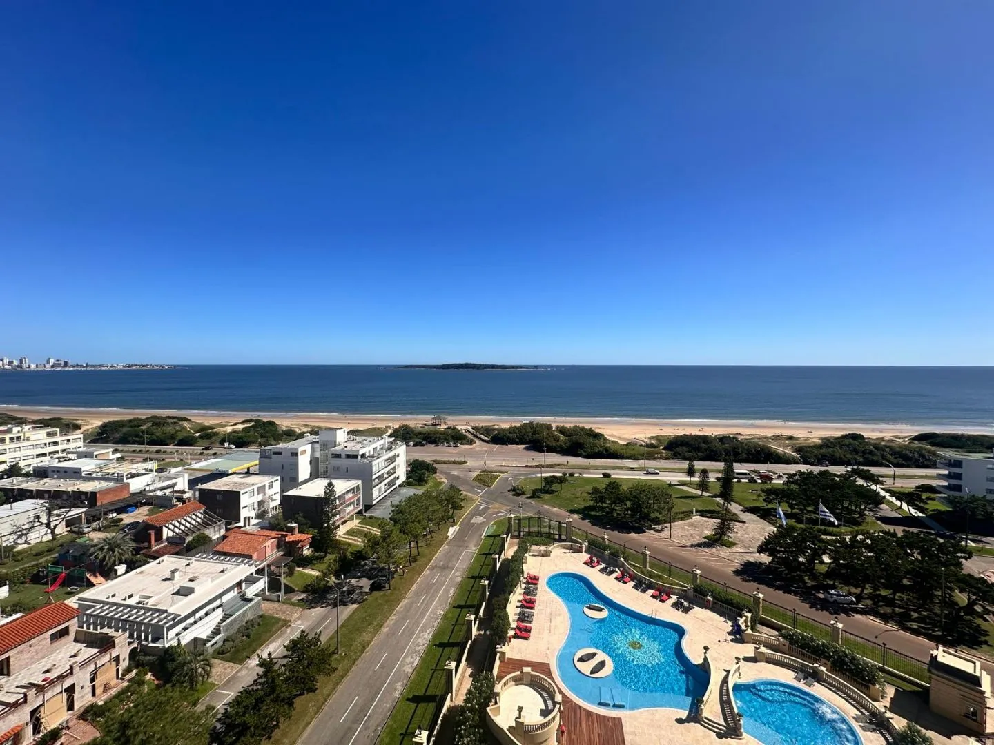 Venta apartamento 3 dormitorios - Playa Mansa — foto 17