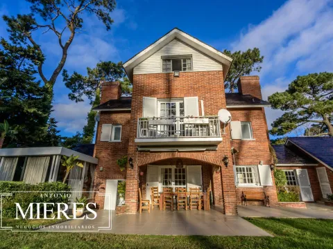Venta casa 6 dormitorios - Playa Mansa — foto 3