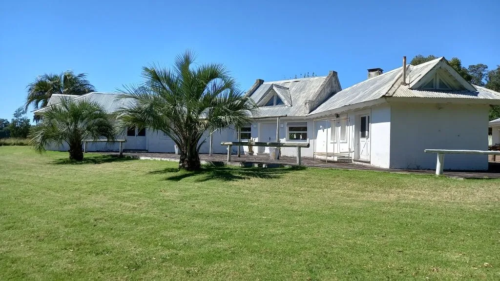 VENTA CASA EL TESORO 421 M2 C/5 DORM, 4500 M2 DE TERRENO — foto 1