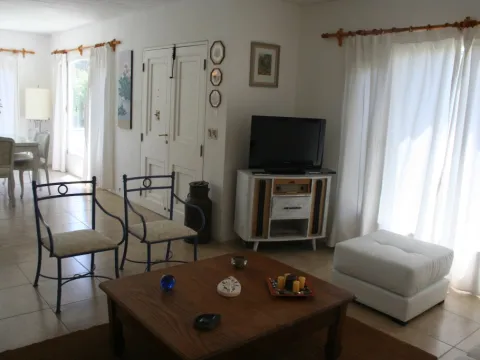 ALQ TEMPRARIO CASA EL TESORO 2 DORMITORIOS MB UBICACION — foto 3