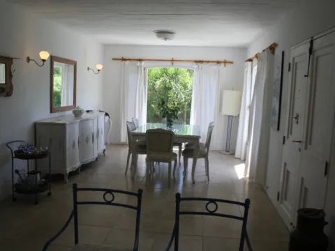 ALQ TEMPRARIO CASA EL TESORO 2 DORMITORIOS MB UBICACION — foto 4