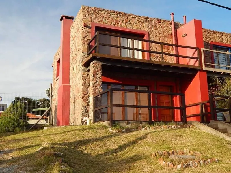 Alquiler casa dos dormitorios - Playa Mansa — foto 1