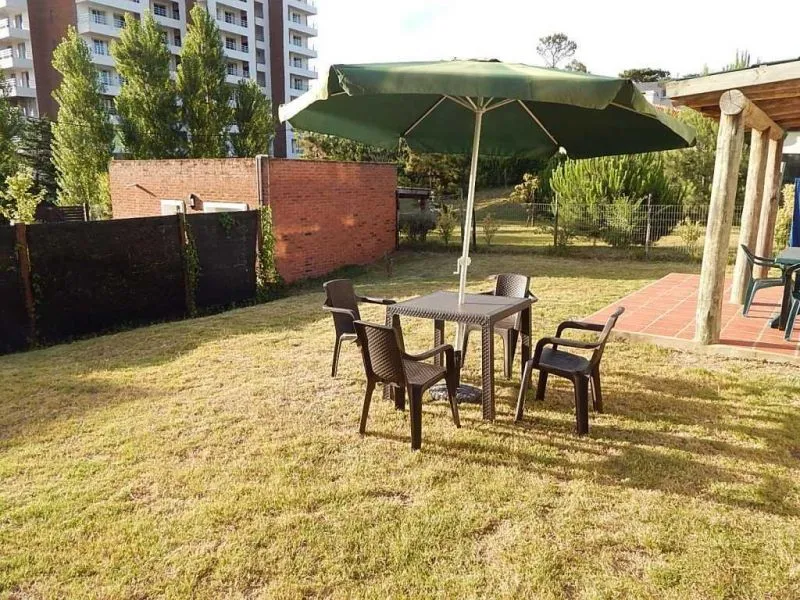 Alquiler casa dos dormitorios - Playa Mansa — foto 8