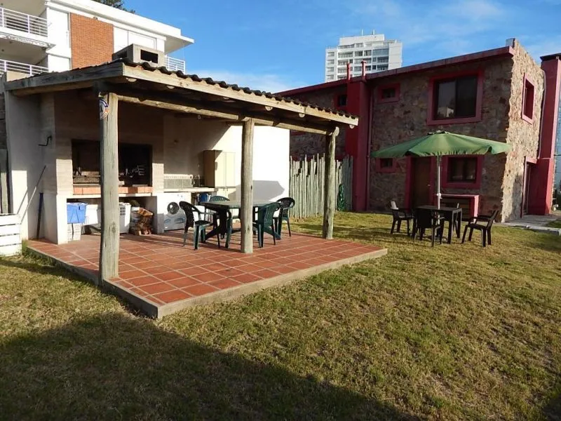 Alquiler casa dos dormitorios - Playa Mansa — foto 9