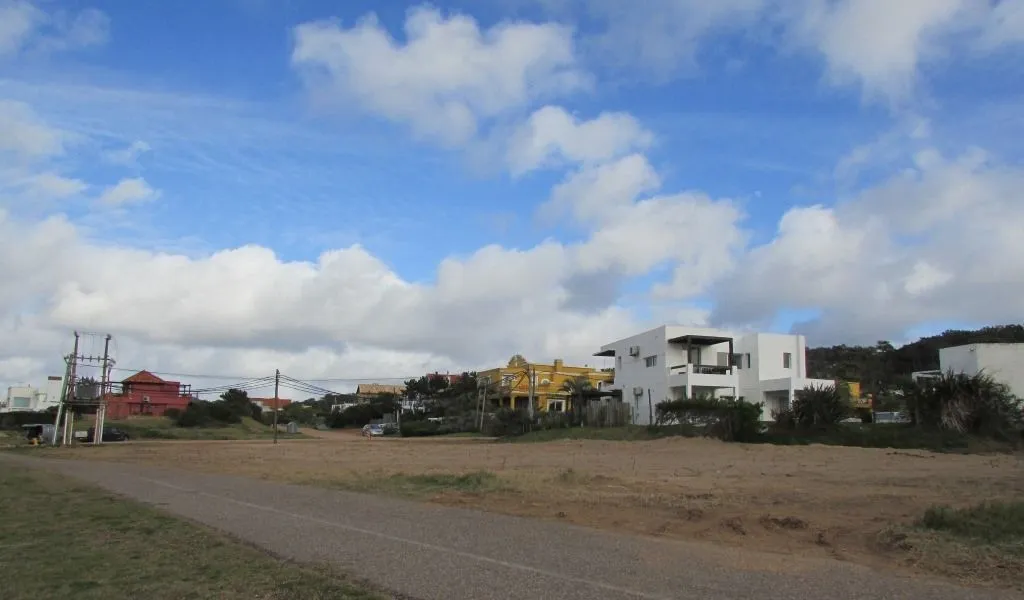VENTA TERRENO 1084 M2 ESQUINA SOBRE RUTA 10 EN MONTOYA — foto 7