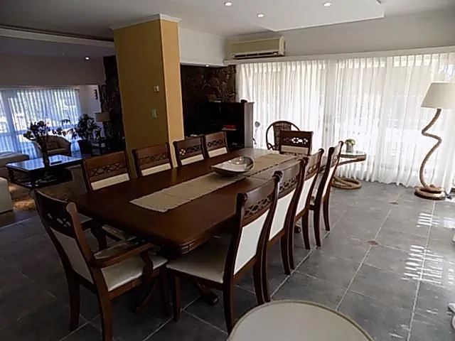 Venta casa 6 dormitorios - Playa Mansa — foto 4