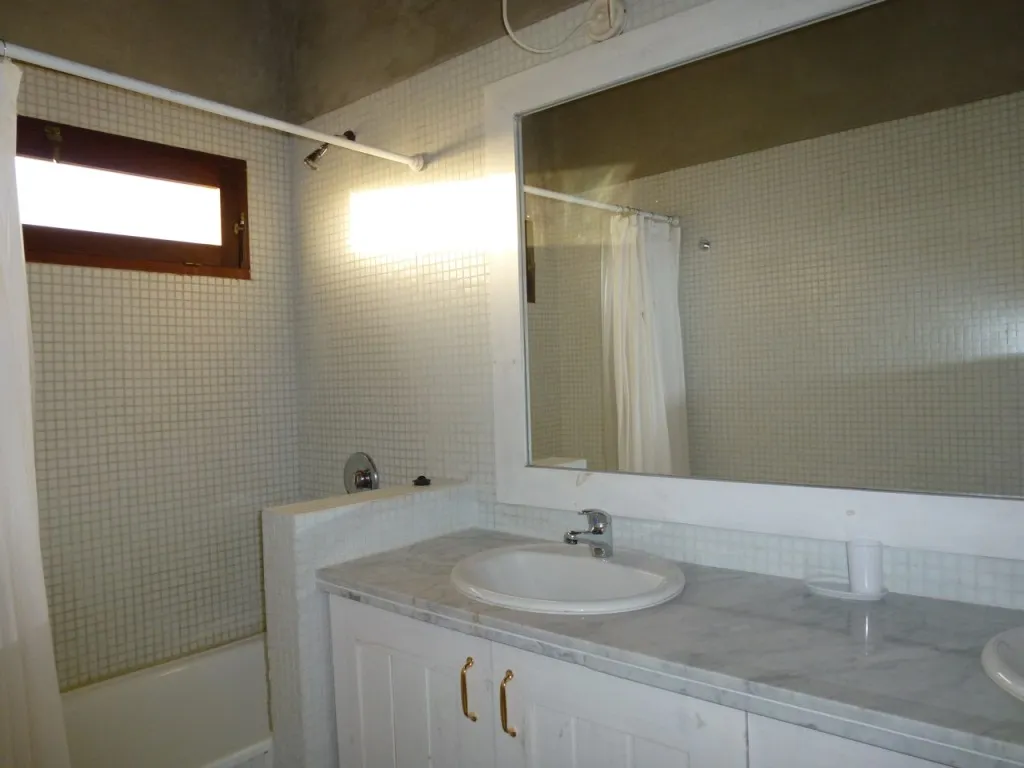 ALQUILER TEMP CASA EN EL CHORRO 2 DORM, C/PISCINA — foto 5