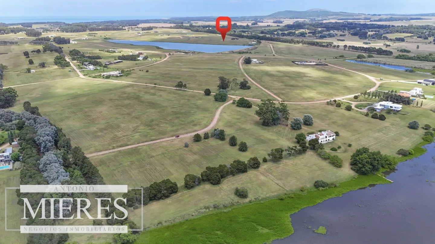 Venta lote 5200m2 - Laguna de los Cisnes — foto 1