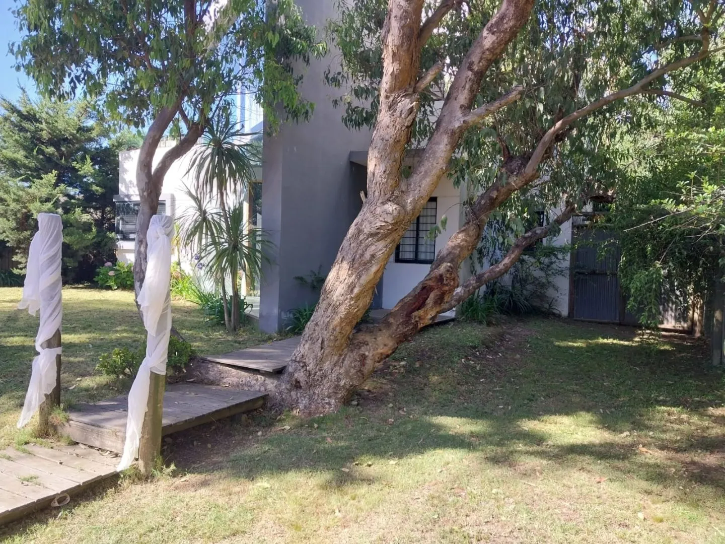CASA EN VENTA 4 DORMITORIOS CALLE 22 BALNEARIO BS AS — foto 2