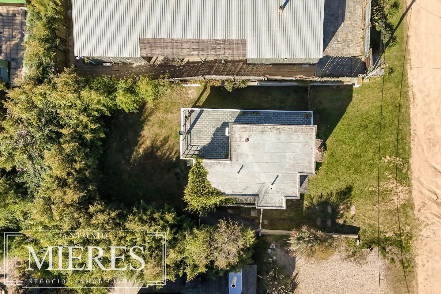 CASA EN VENTA 3 DORMITORIOS CALLE 11 BALNEARIO BS AS — foto 2