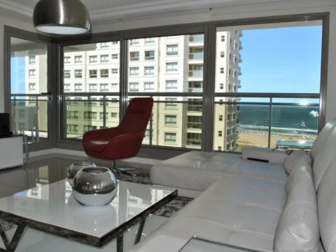 Venta apartamento 3 dormitorios- Playa Brava