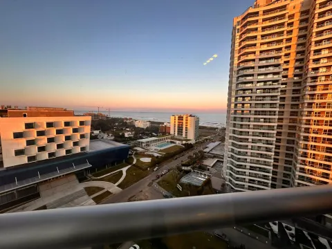 Alquiler temporario apartamento de 2 dormitorios -Playa Brav
