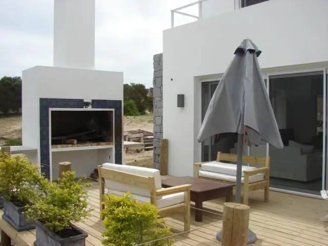 Casa en alquiler 5 dormitorios en Jose Ignacio sobre el mar — foto 4