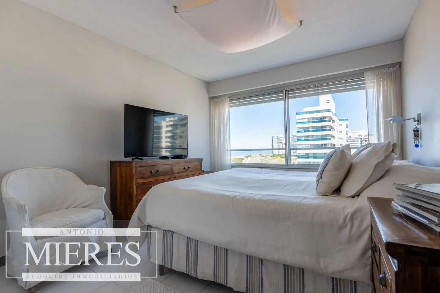 Apartamento en alquiler tres dormitorios Playa Brava — foto 9